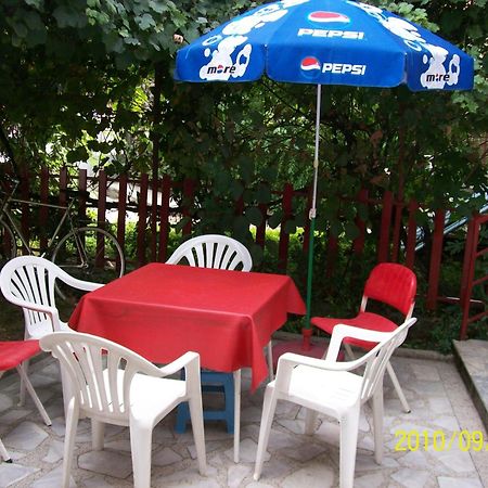 Hostel Valentin Ohrid Extérieur photo