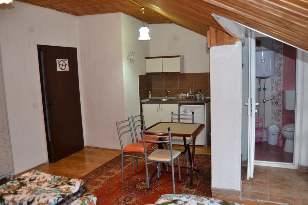 Hostel Valentin Ohrid Extérieur photo